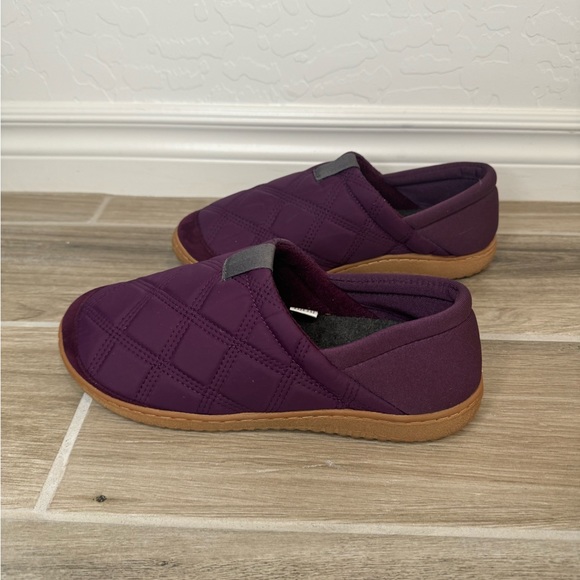 NWOT Women's River Energy Return Closed Back W/ Collapsible Heel - Picture 7 of 9